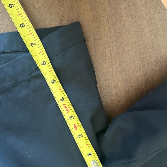 EUC TALBOTS Black Relaxed Chino Shorts Sz 12. No flaws, just too big for me. - Picture 6 of 9